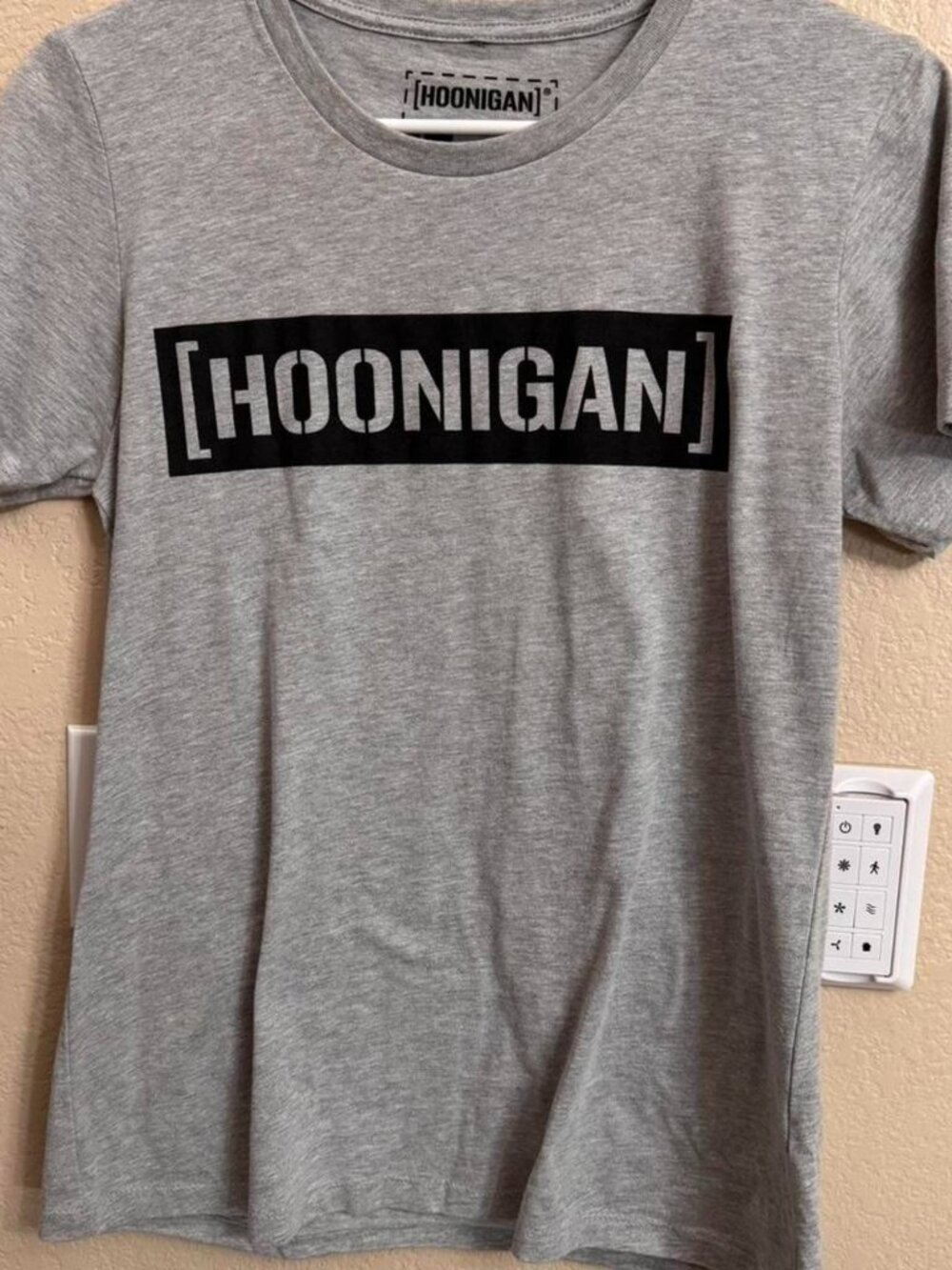 Hoonigan Tee women L